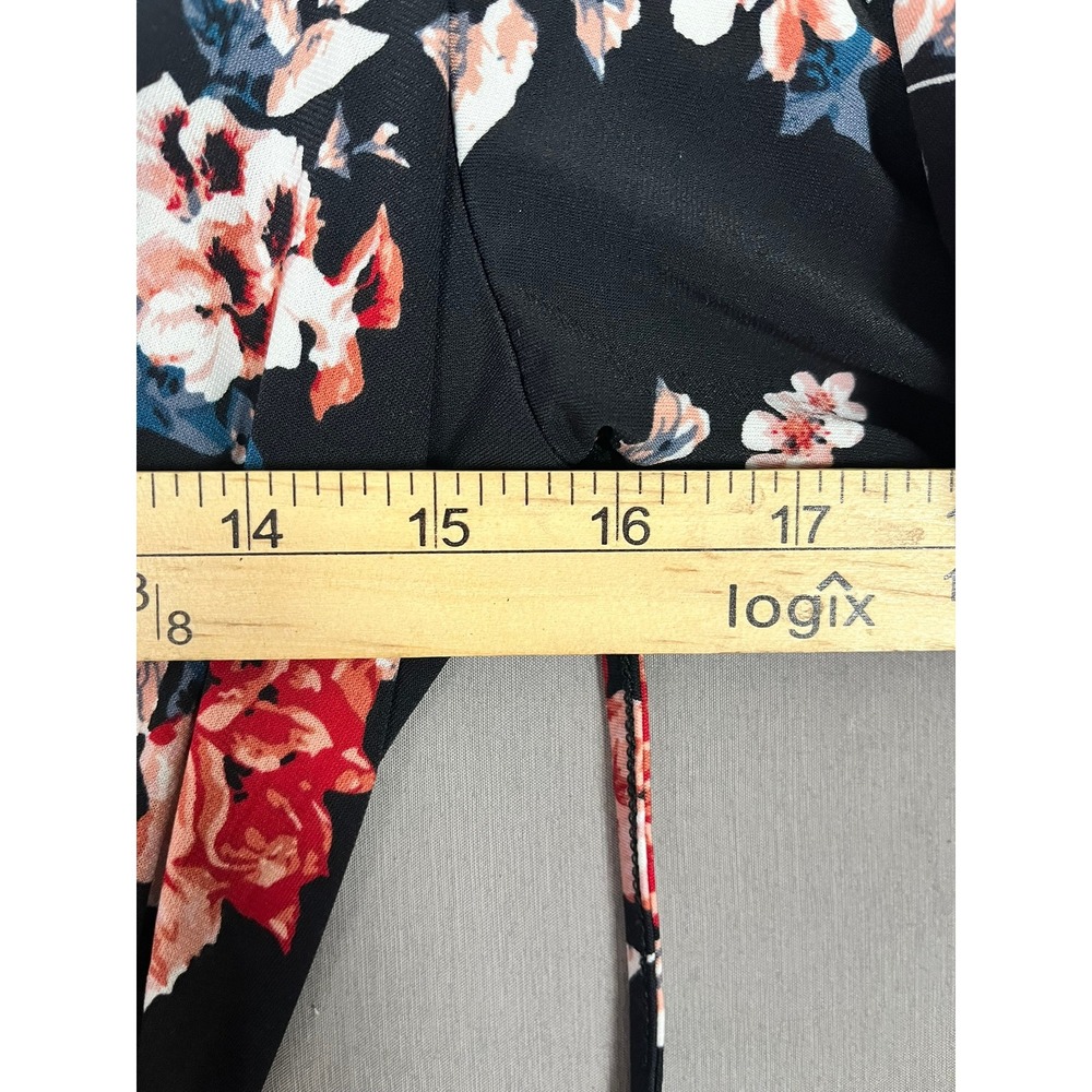 Maurices Romper Womens L Black Floral V-Neck Short Sleeve Boho EUC - Picture 4 of 10